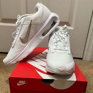Women’s Nike Airmax INTRLK LITE